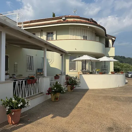 Pacilita Alojamento de Acomodação e Pequeno-almoço 4*