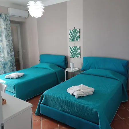 Nocleg ze śniadaniem Pacilita 4*