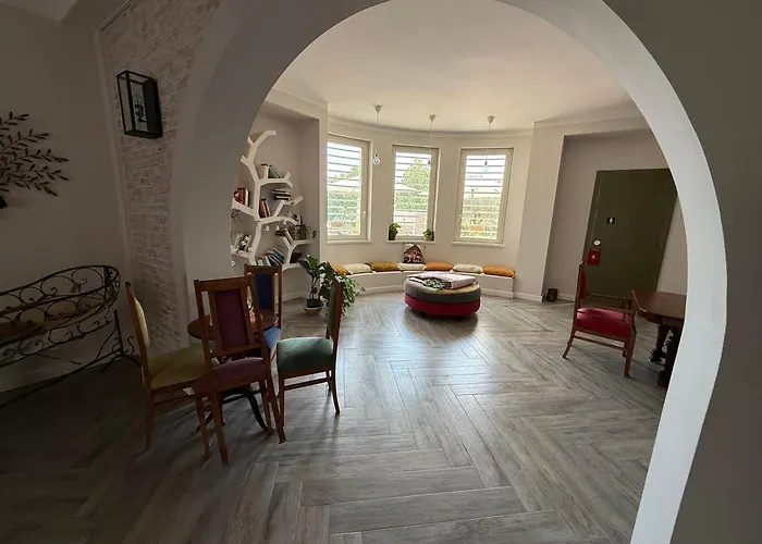 Alojamento de Acomodação e Pequeno-almoço Pacilita 4*