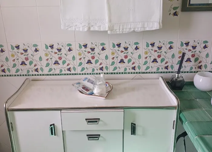 Alojamento de Acomodação e Pequeno-almoço Pacilita 4*