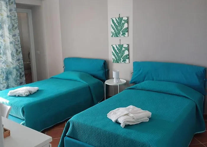 Alojamento de Acomodação e Pequeno-almoço Pacilita 4*